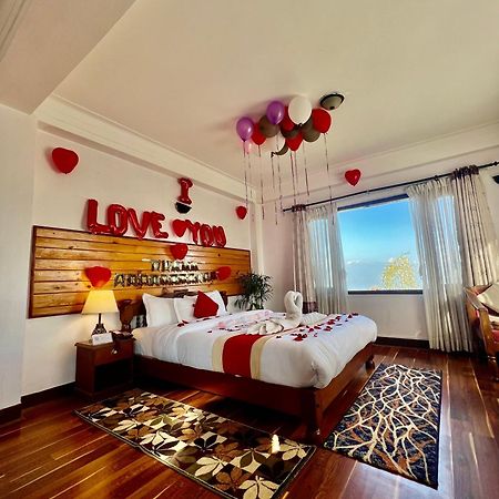 Mount Everest Hotel & Resort Nagarkot Exterior foto